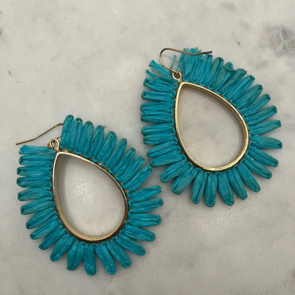 N/A turquoise raffia